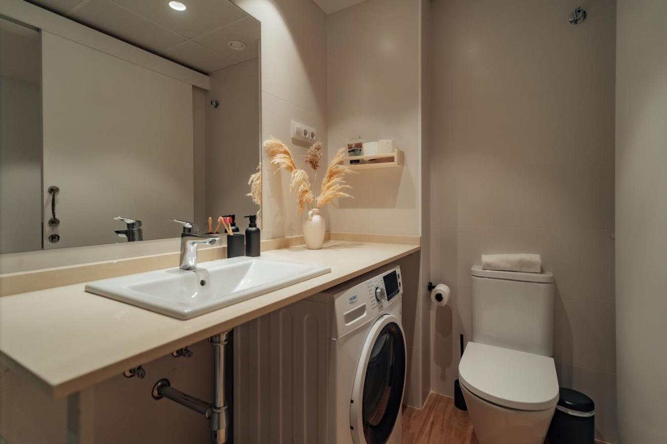 Apartamento Casa Carlit - 1 Bedroom Near Plaza Tetuan